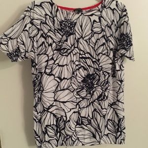 The Limited, beautiful lightweight sweater top, XL